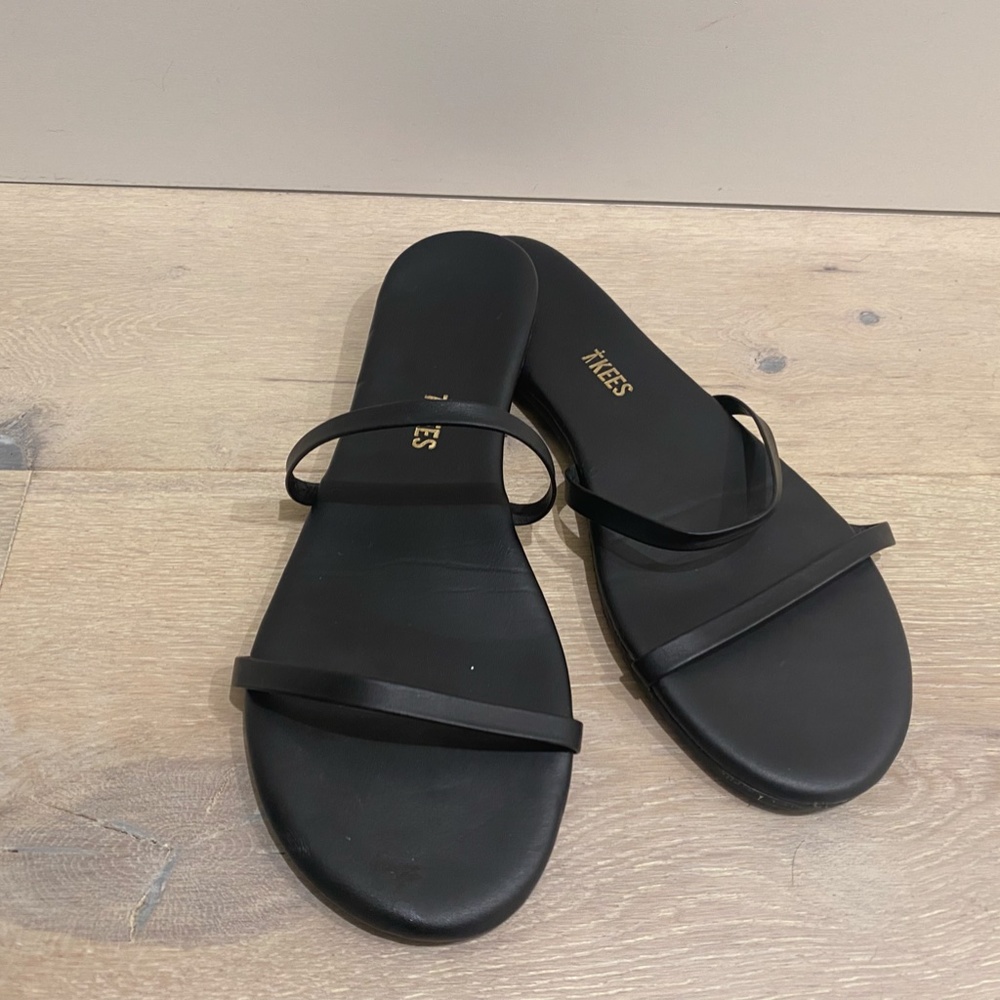 TKEES Gemma Vegan Black Sandals, Womens 7.5